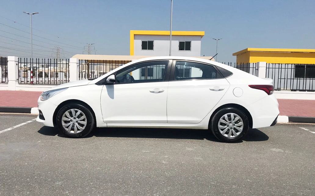 Hyundai Accent 16 2018 Silver 1