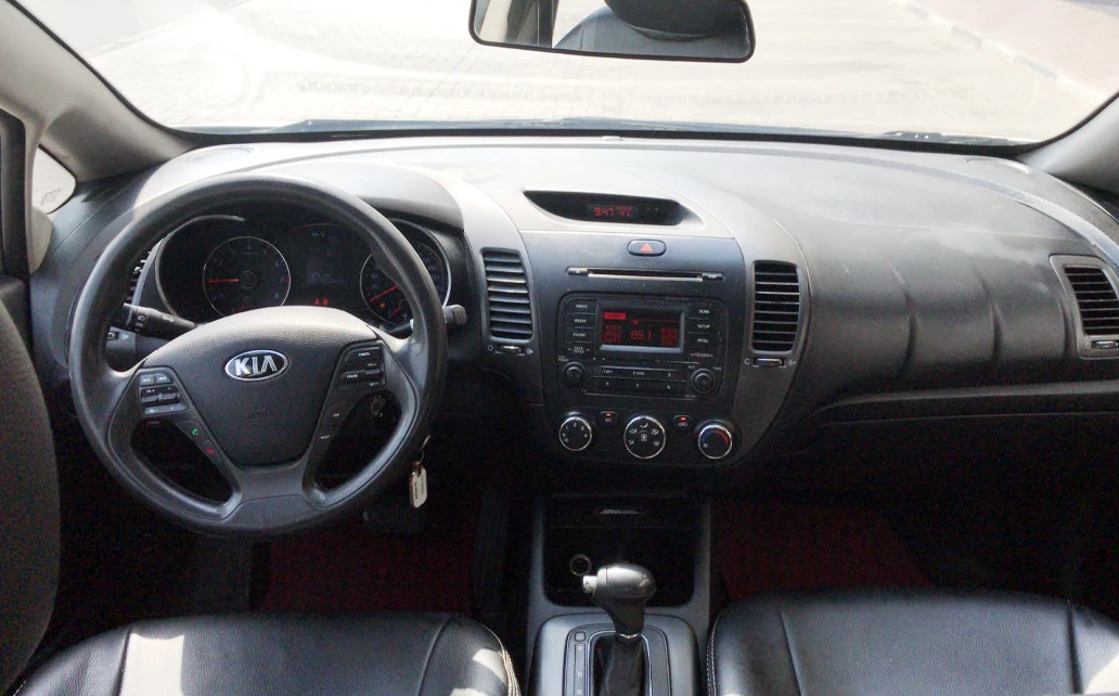 Kia Cerato 2015 White 8