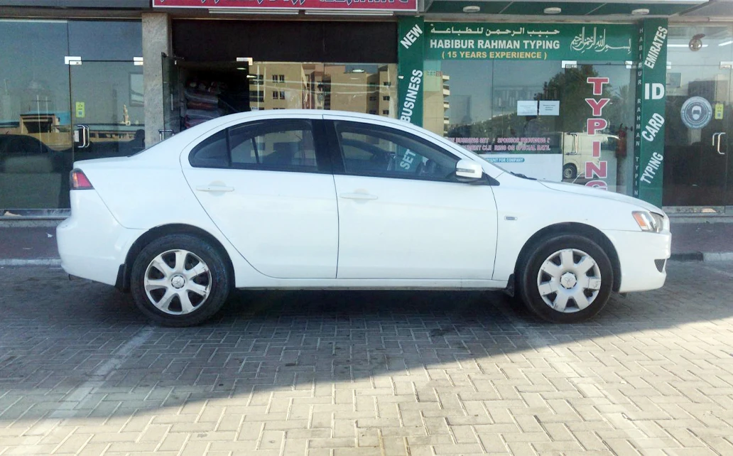 Mitsubishi Lancer 16 2015 White 1