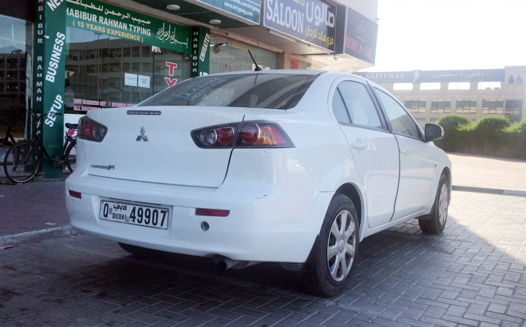 Mitsubishi Lancer 16 2015 White 3