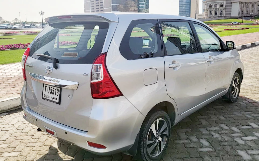 Toyota Avanza 2017 Silver 2