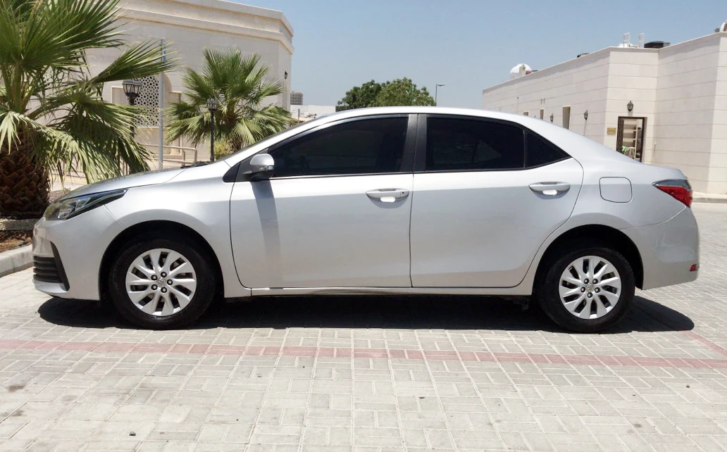 Toyota Corolla 20 2019 Silver 4
