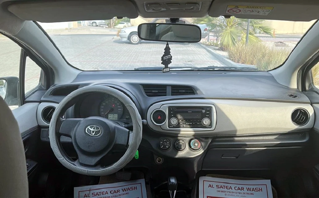 Toyota Taris 15 2013 Silver 1