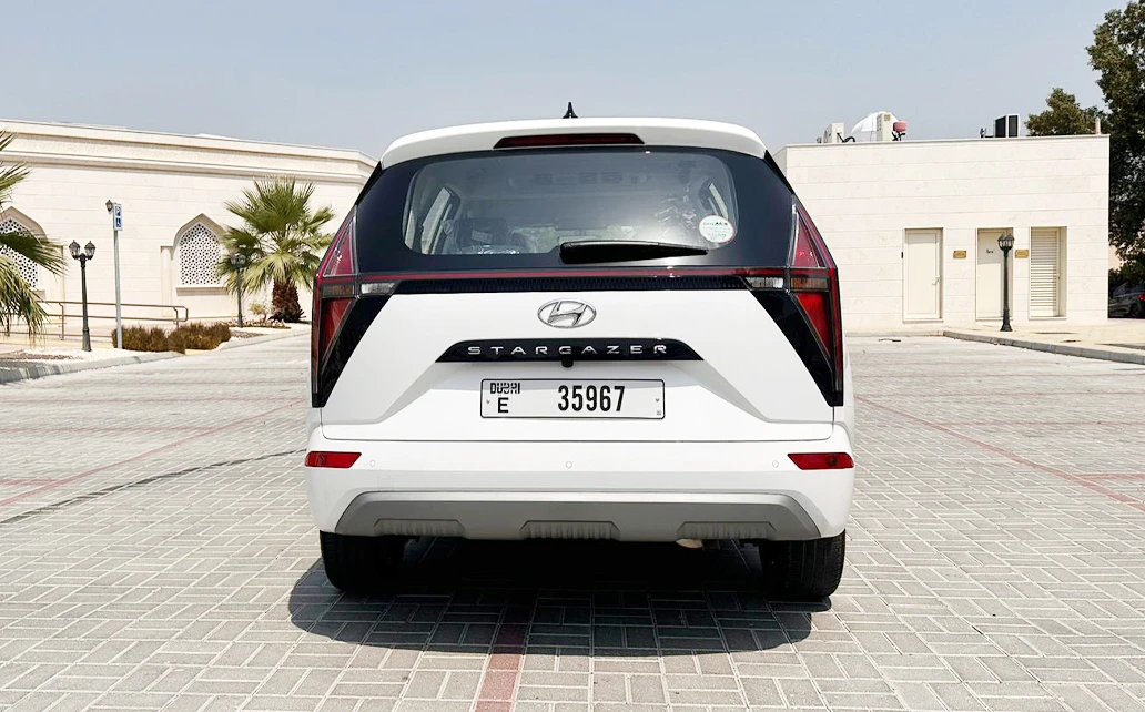 Hyundai Stargazer 2025 White 3