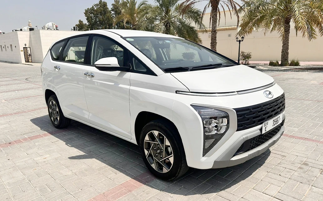 Hyundai Stargazer 2025 White 4