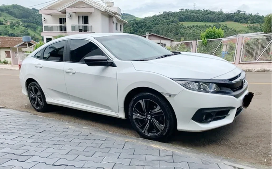 Honda Civic 2019 3