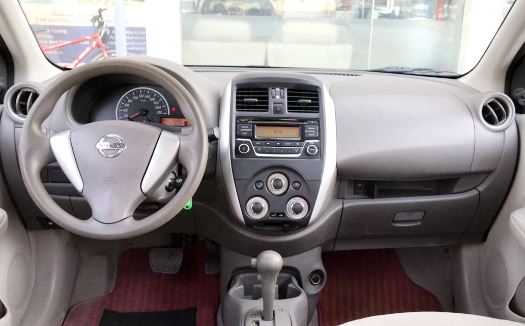 Nissan Sunny 16 2018 White 2